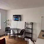 Zentrale Schoene In Der Altstadt Mit Balkon アパート *