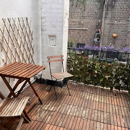 Zentrale Schoene In Der Altstadt Mit Balkon شقة