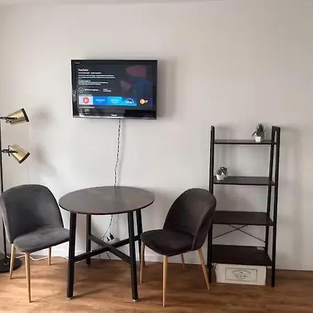 Zentrale Schoene In Der Altstadt Mit Balkon *