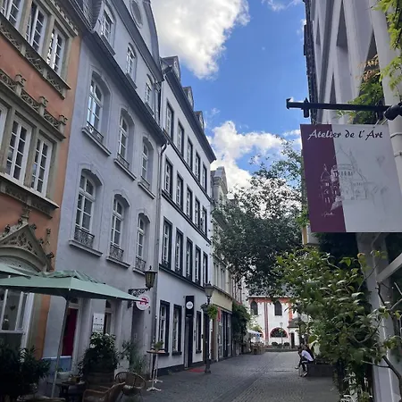 Apartment Zentrale Schoene In Der Altstadt Mit Balkon