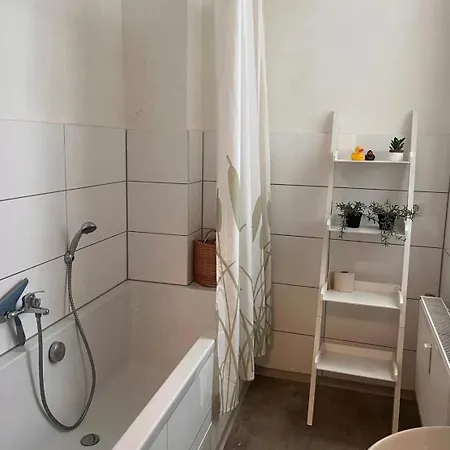 Apartment Zentrale Schoene In Der Altstadt Mit Balkon